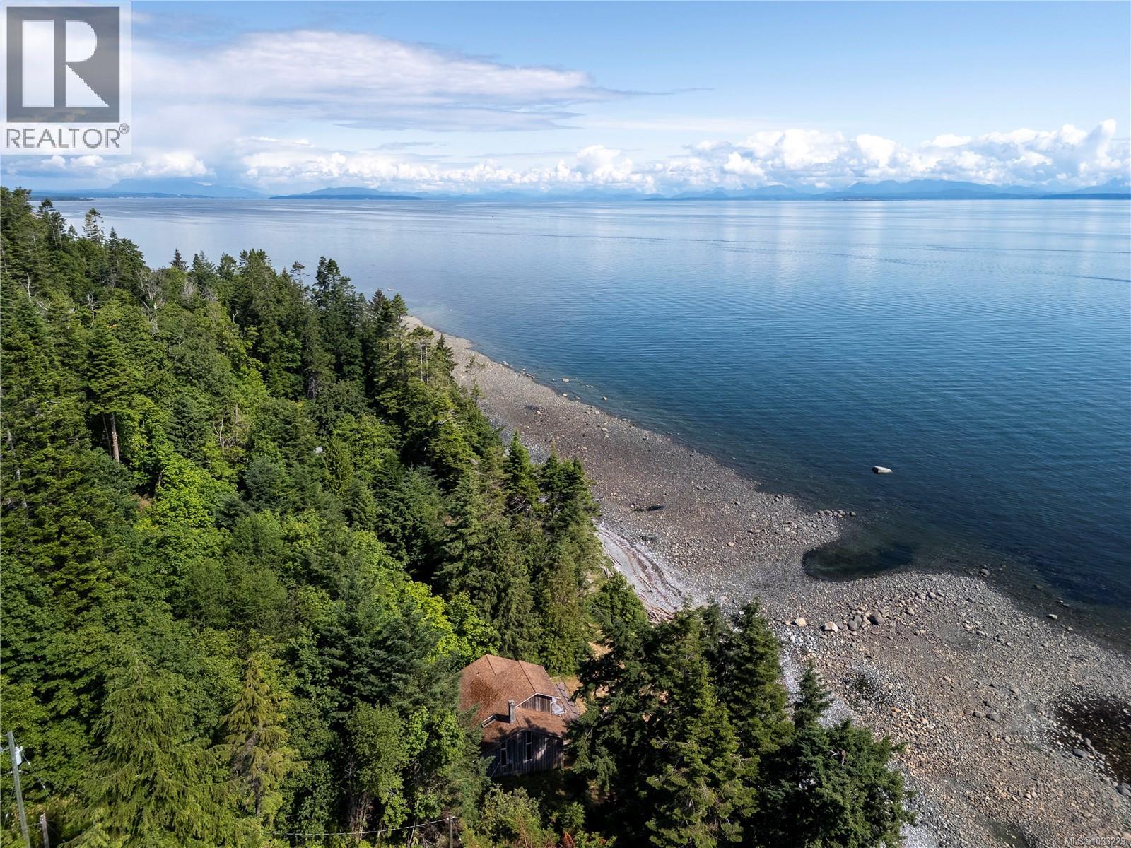 7884 Lenwood Rd, Merville, British Columbia  V9J 1V4 - Photo 2 - 1033229