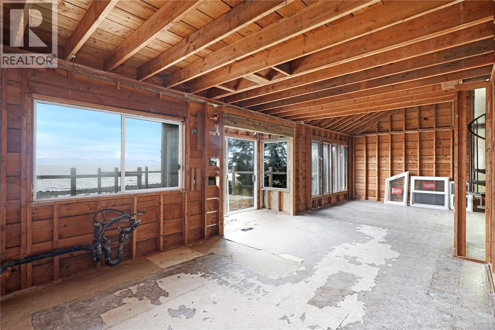 7884 Lenwood Rd, Merville, British Columbia  V9J 1V4 - Photo 29 - 1033229