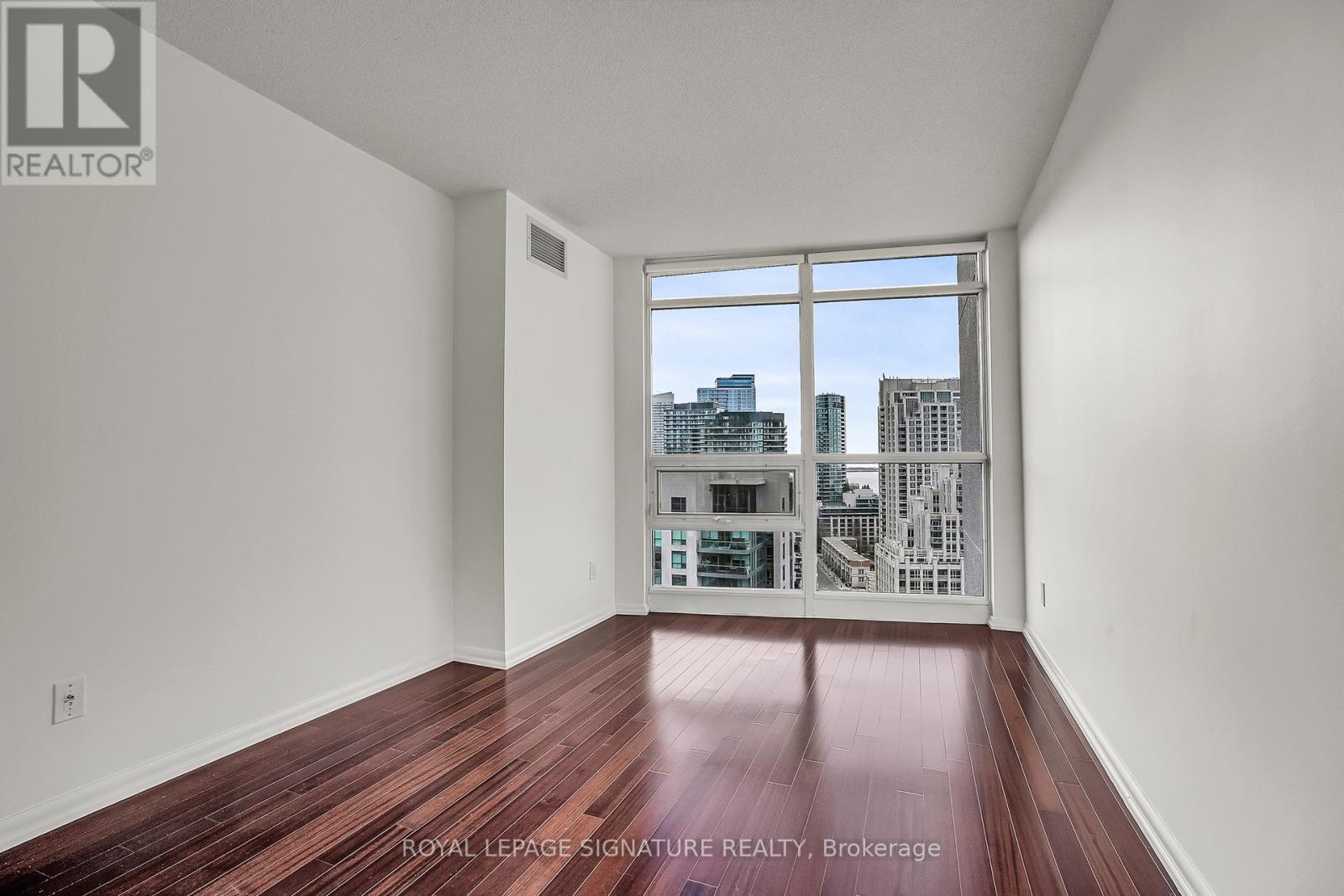 1903 - 219 Fort York Boulevard, Toronto, Ontario  M5V 1B1 - Photo 12 - C13044394