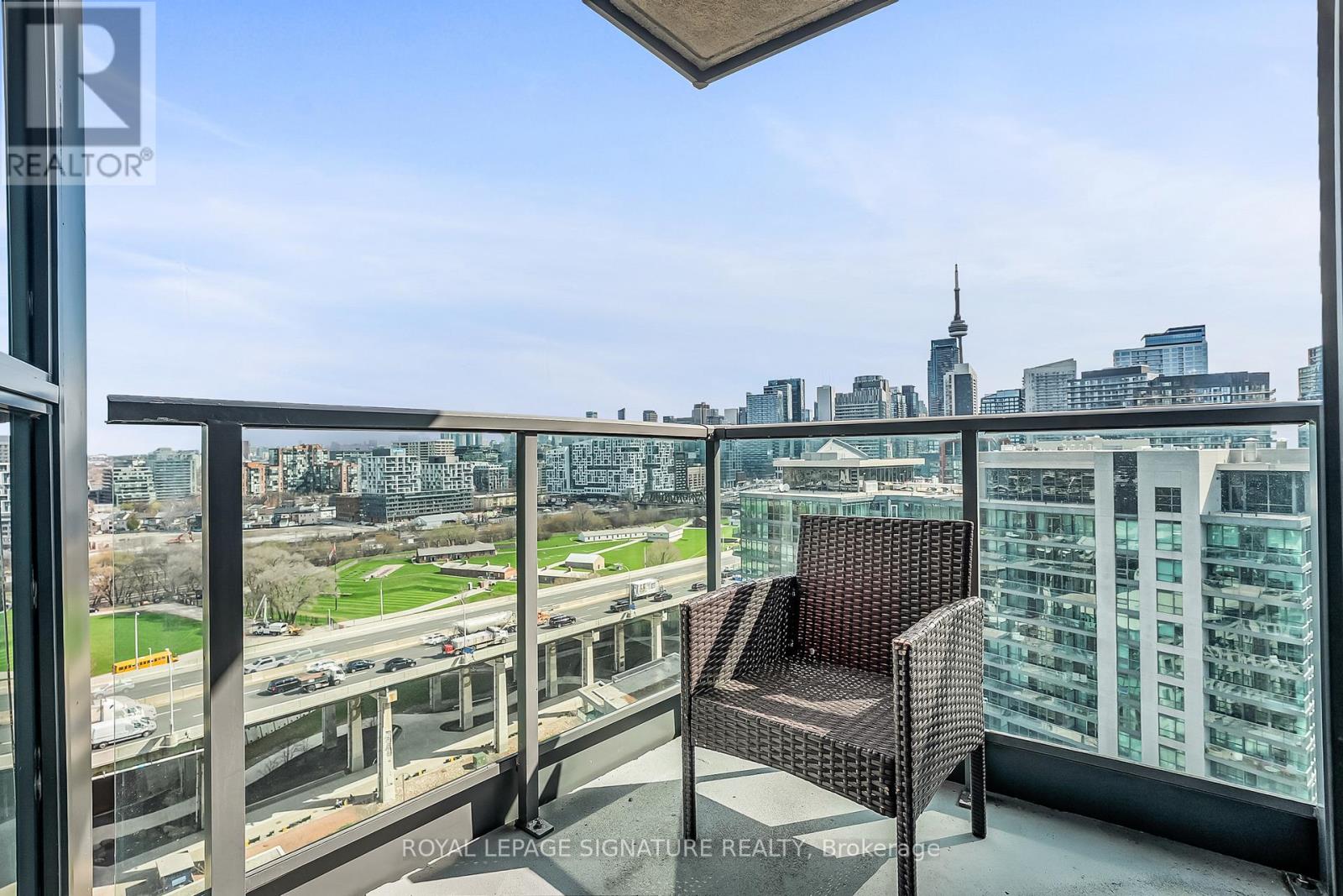 1903 - 219 Fort York Boulevard, Toronto, Ontario  M5V 1B1 - Photo 20 - C13044394