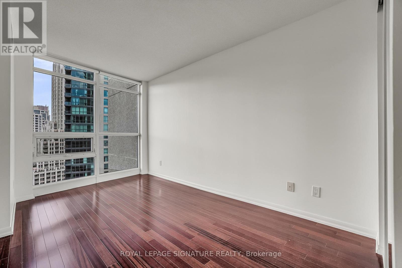 1903 - 219 Fort York Boulevard, Toronto, Ontario  M5V 1B1 - Photo 4 - C13044394