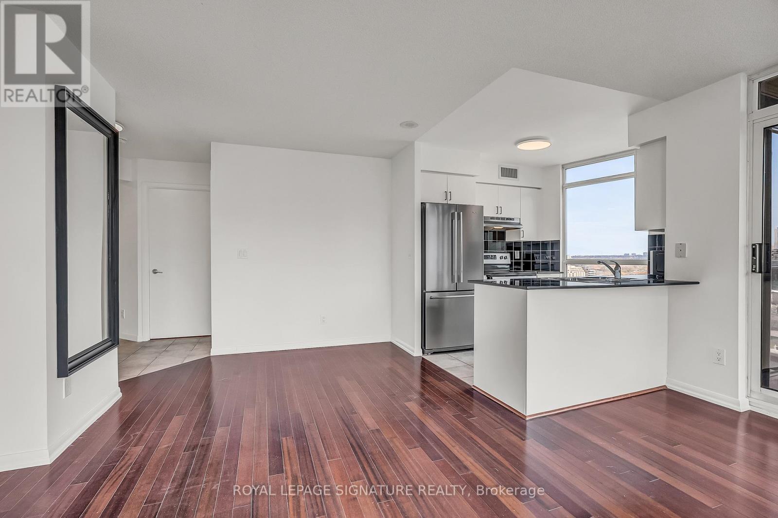 1903 - 219 Fort York Boulevard, Toronto, Ontario  M5V 1B1 - Photo 7 - C13044394