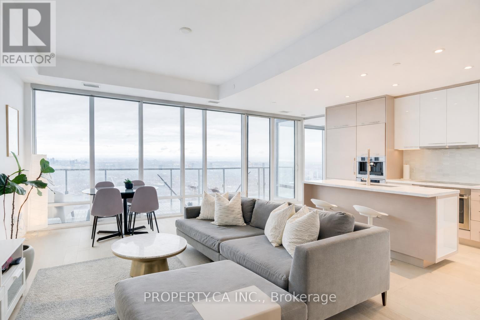 5308 - 488 UNIVERSITY AVENUE, Toronto, Ontario