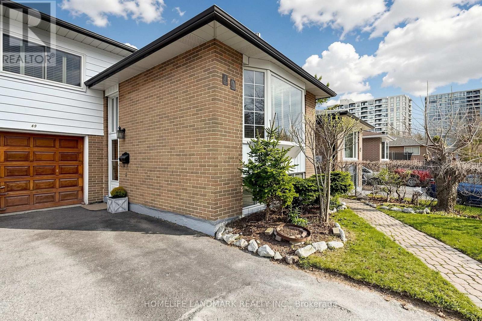 49 Glenstroke Drive, Toronto, Ontario  M1S 3A1 - Photo 5 - E13044442