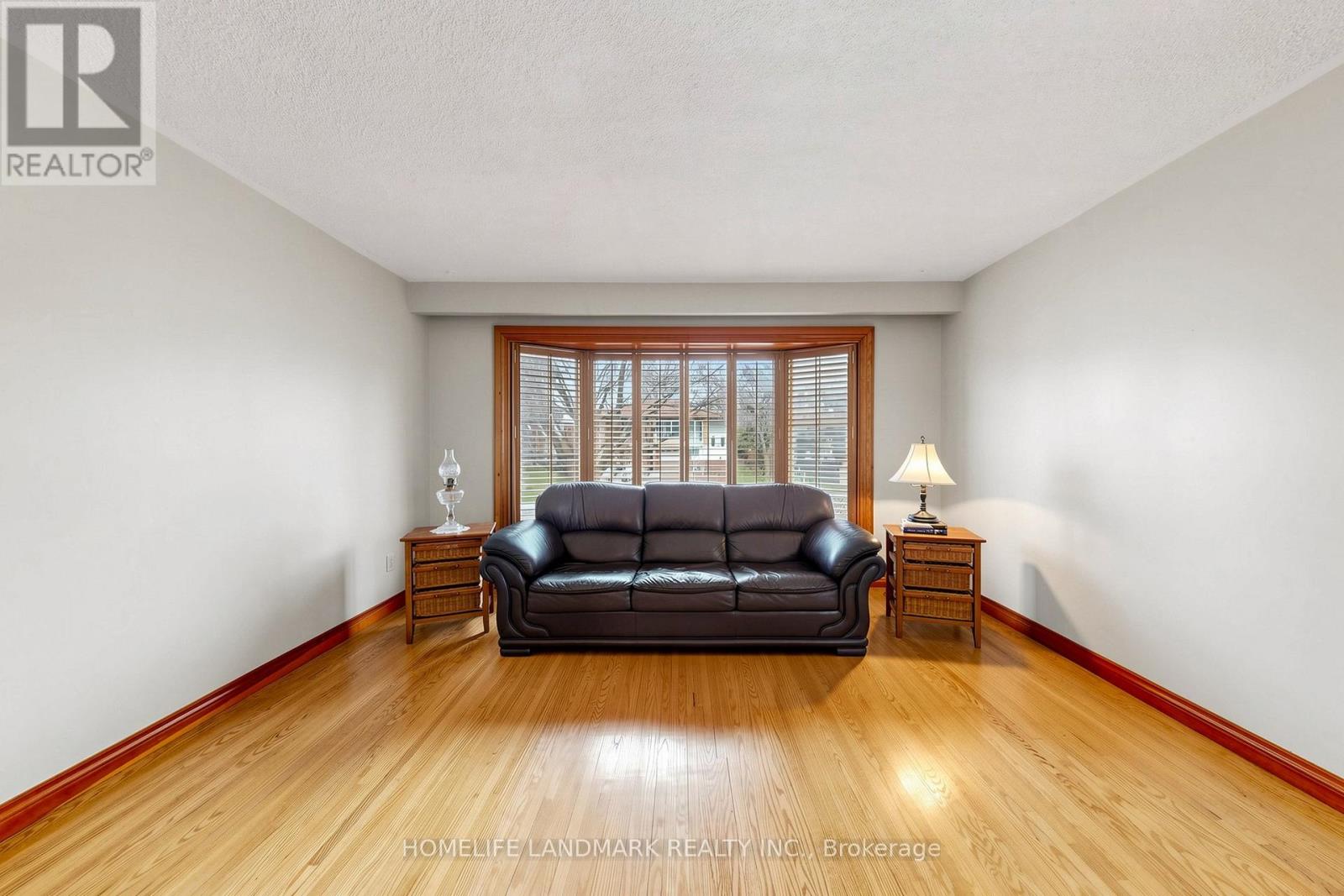 49 Glenstroke Drive, Toronto, Ontario  M1S 3A1 - Photo 8 - E13044442