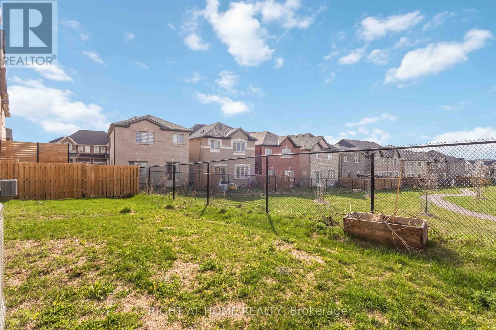 1111 Skyridge Boulevard, Pickering, Ontario  L1X 0M8 - Photo 31 - E13044458