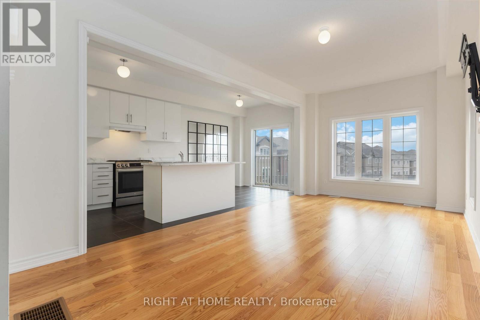 1111 Skyridge Boulevard, Pickering, Ontario  L1X 0M8 - Photo 5 - E13044458