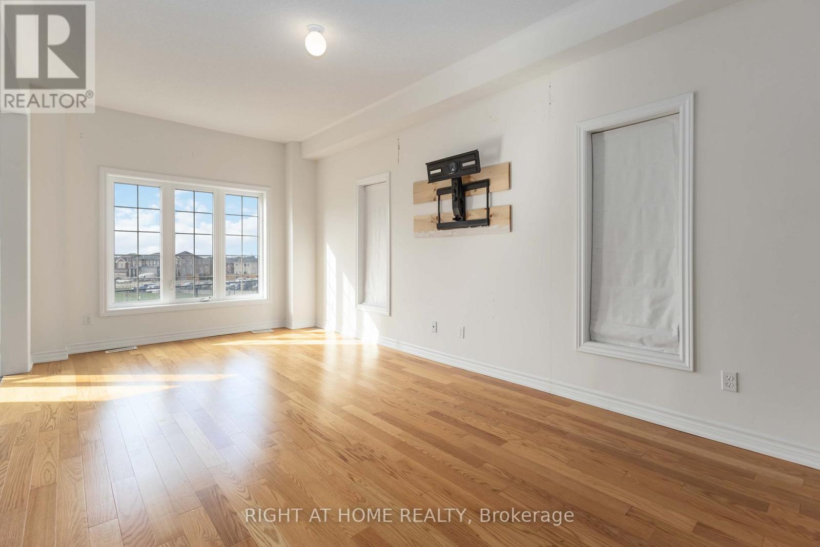 1111 Skyridge Boulevard, Pickering, Ontario  L1X 0M8 - Photo 7 - E13044458