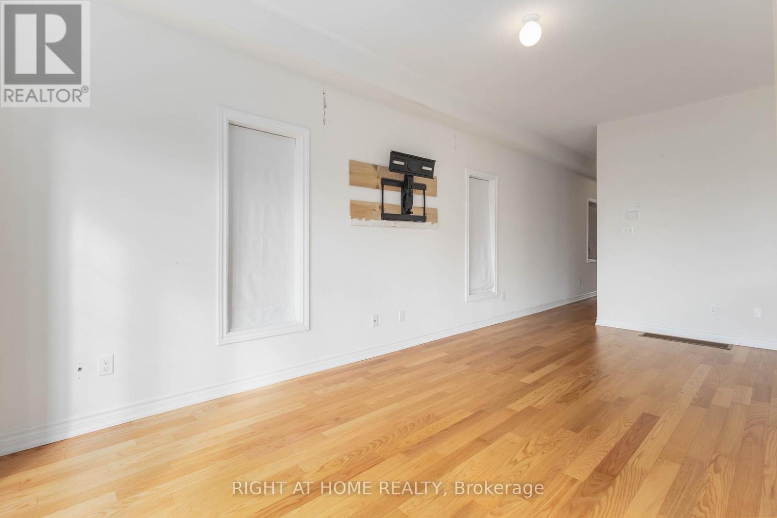 1111 Skyridge Boulevard, Pickering, Ontario  L1X 0M8 - Photo 8 - E13044458