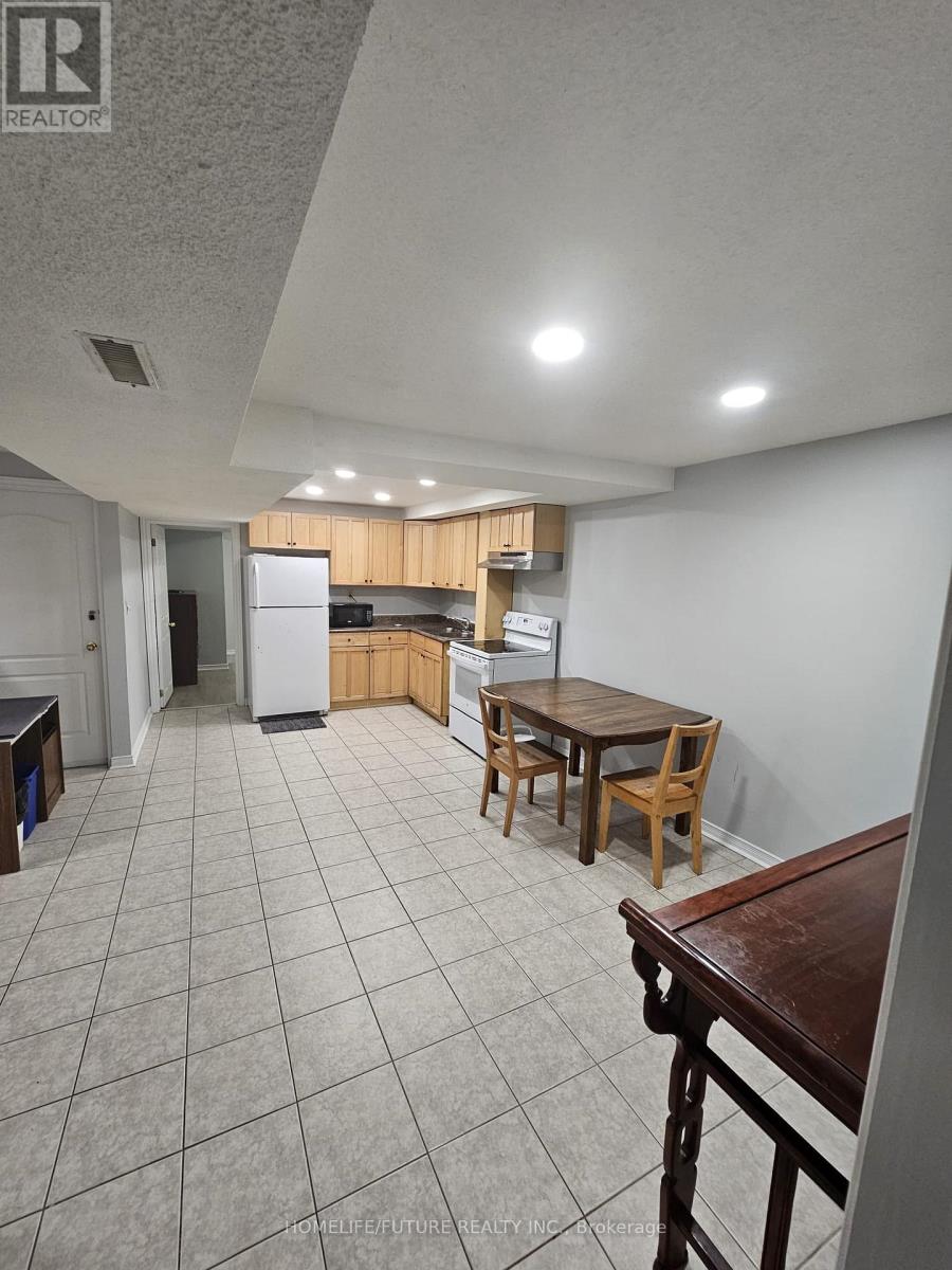 BSMT - 49 RAPONI CIRCLE, Toronto, Ontario