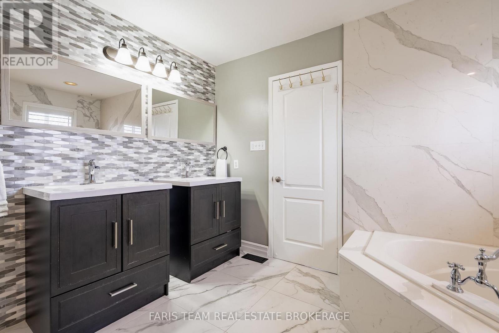 146 8th Avenue, New Tecumseth, Ontario  L9R 1Z8 - Photo 22 - N13044410