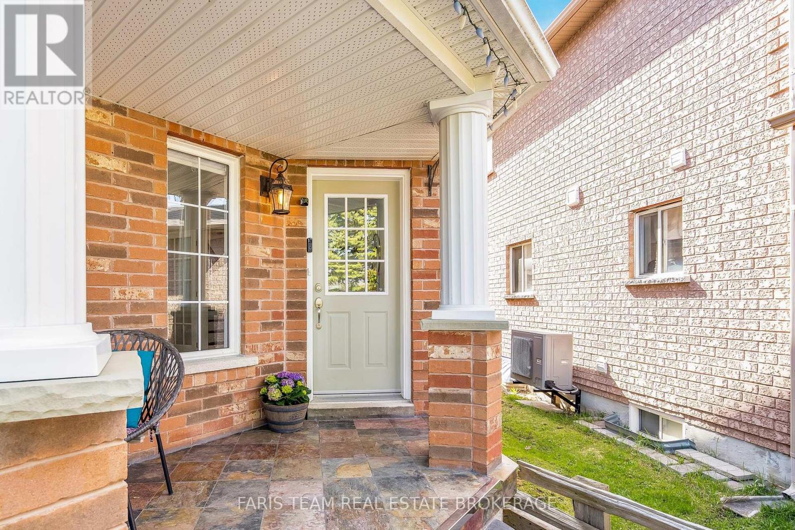 146 8th Avenue, New Tecumseth, Ontario  L9R 1Z8 - Photo 4 - N13044410