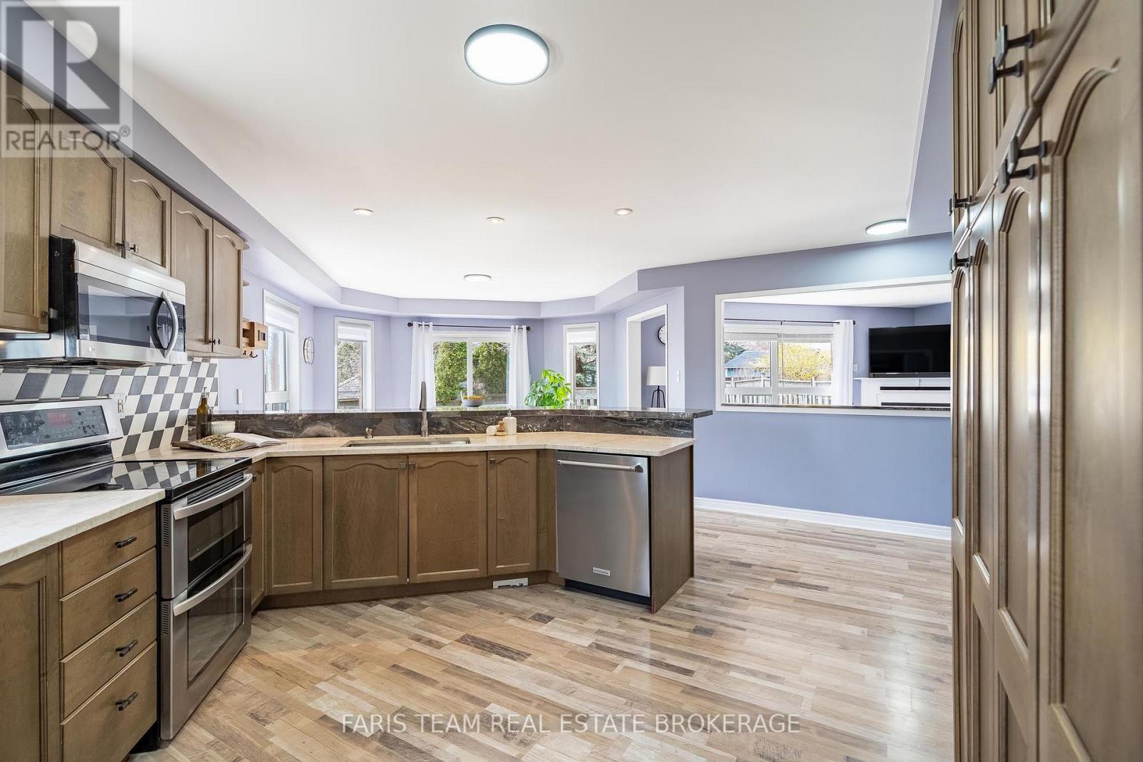 146 8th Avenue, New Tecumseth, Ontario  L9R 1Z8 - Photo 8 - N13044410