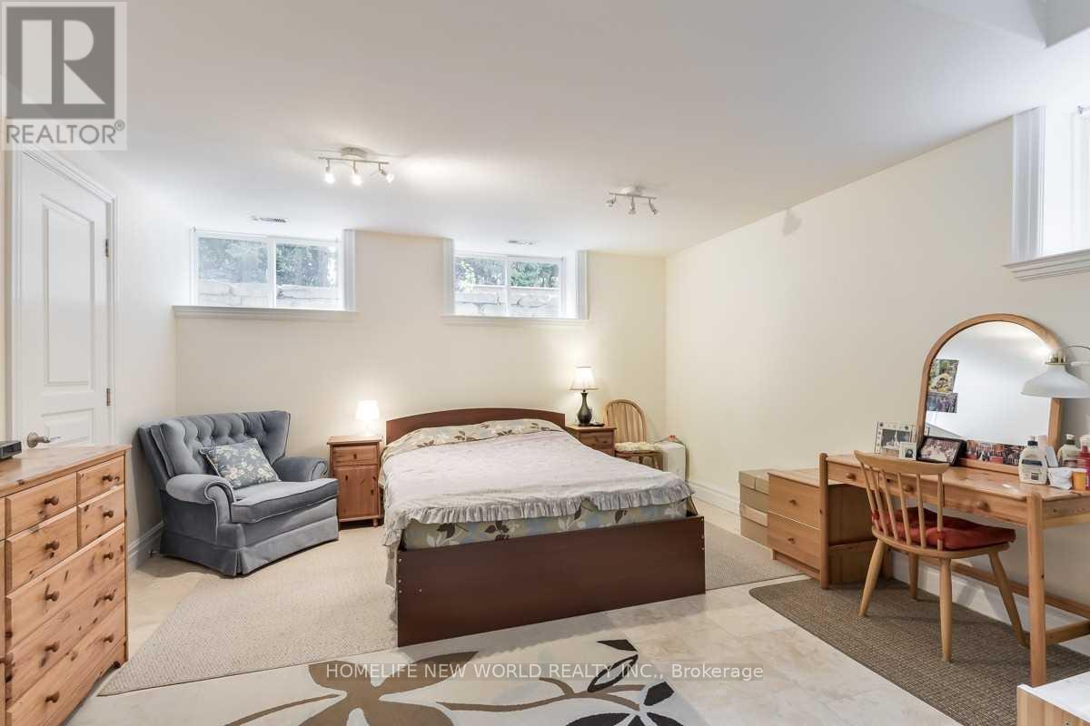 5 Oakcrest Avenue, Markham, Ontario  L3R 2B7 - Photo 29 - N13040718