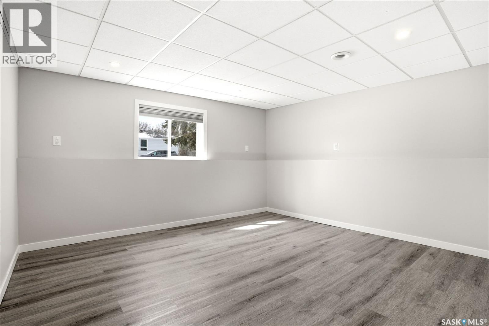 34 Dewar Bay, Regina, Saskatchewan  S4R 5W4 - Photo 32 - SK033850