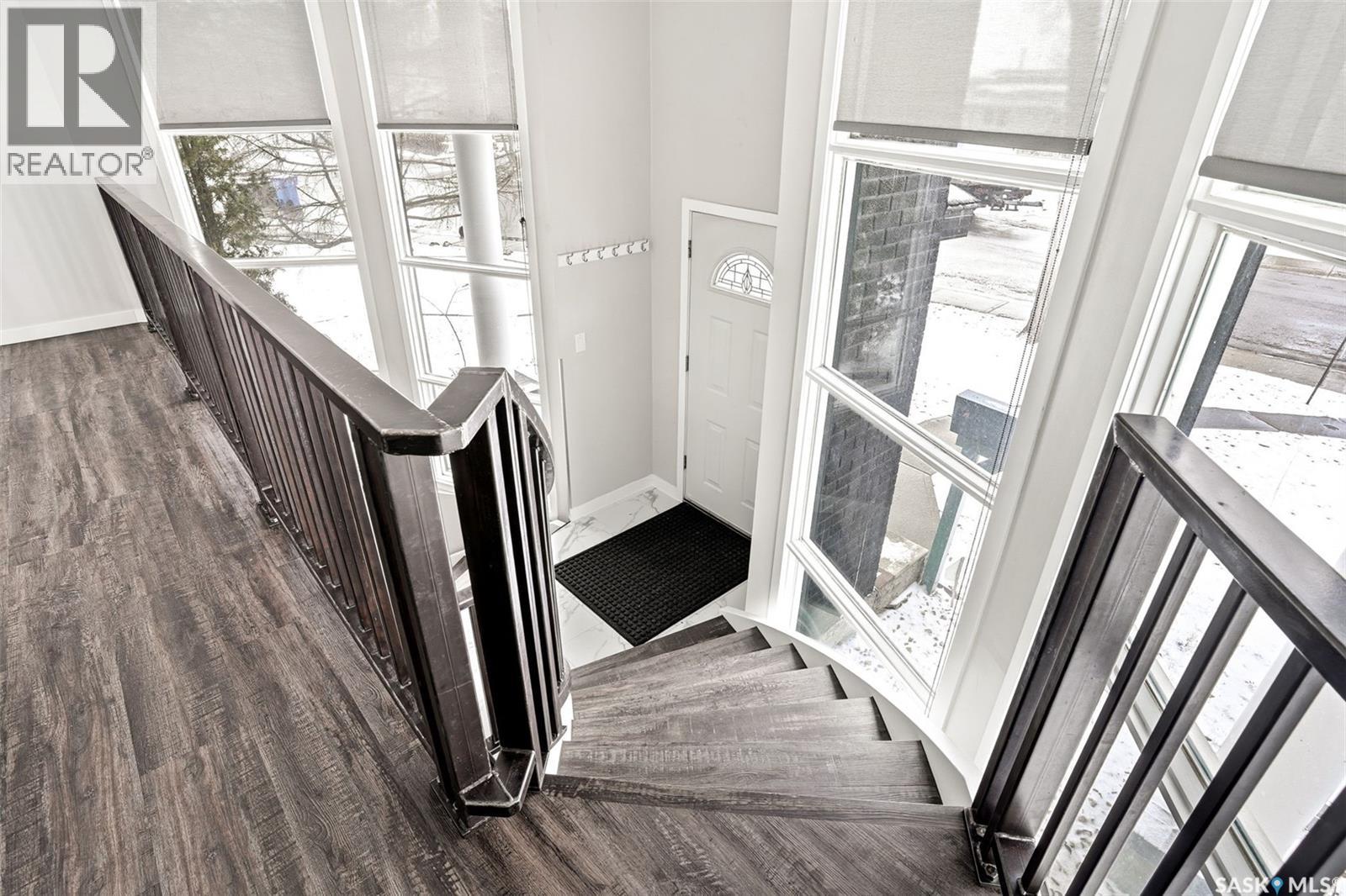 34 Dewar Bay, Regina, Saskatchewan  S4R 5W4 - Photo 5 - SK033850