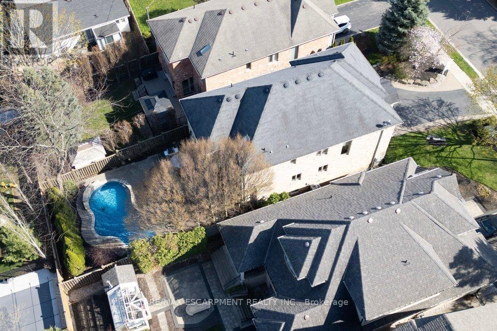 195 Pomona Avenue, Burlington, Ontario  L7N 1S9 - Photo 45 - W12913418