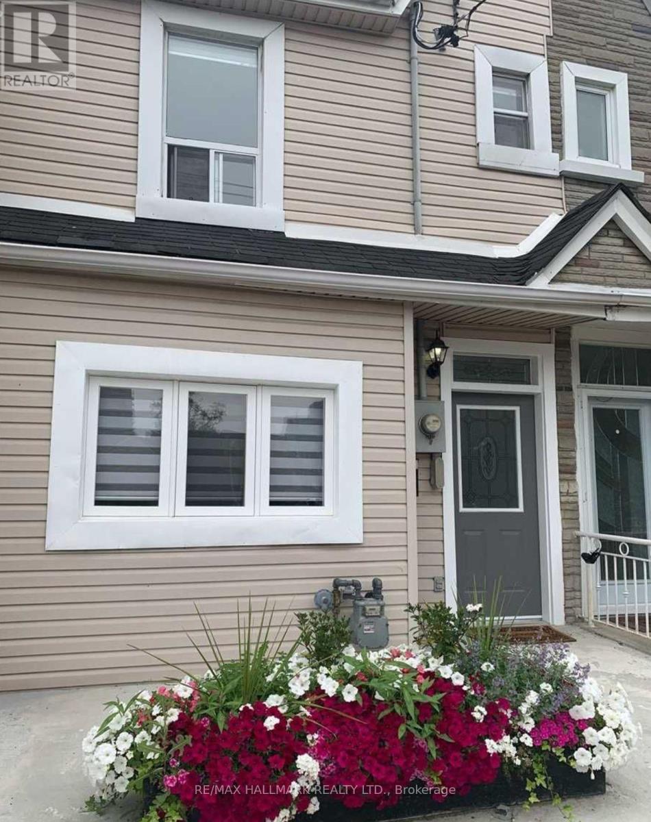 16 BROCK AVENUE, Toronto, Ontario