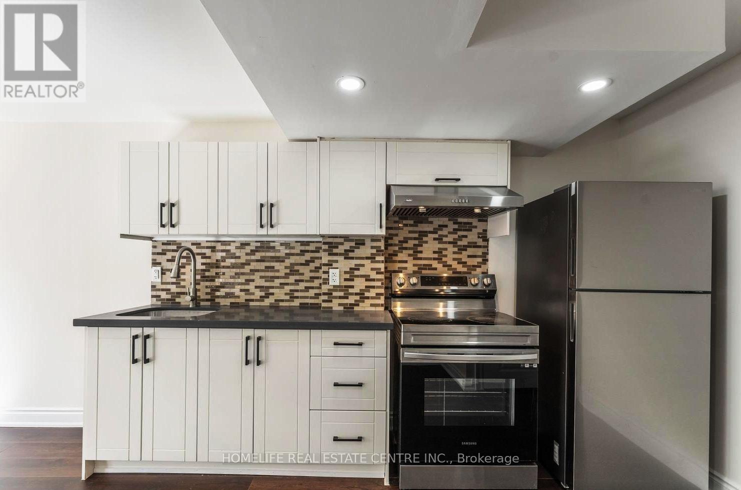 42 Arrowpoint Drive, Brampton, Ontario  L6Y 0Y8 - Photo 10 - W13044482