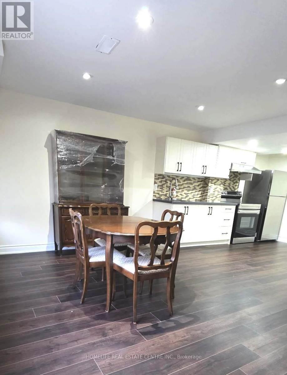 42 Arrowpoint Drive, Brampton, Ontario  L6Y 0Y8 - Photo 7 - W13044482