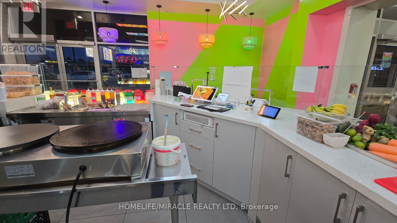 H2 - 2150 Burnhamthorpe Road, Mississauga, Ontario  L5L 3A2 - Photo 17 - W13044504