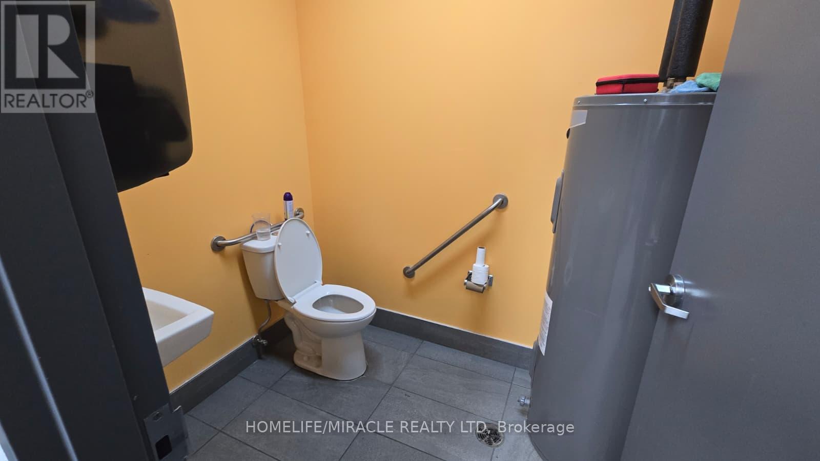 H2 - 2150 Burnhamthorpe Road, Mississauga, Ontario  L5L 3A2 - Photo 27 - W13044504