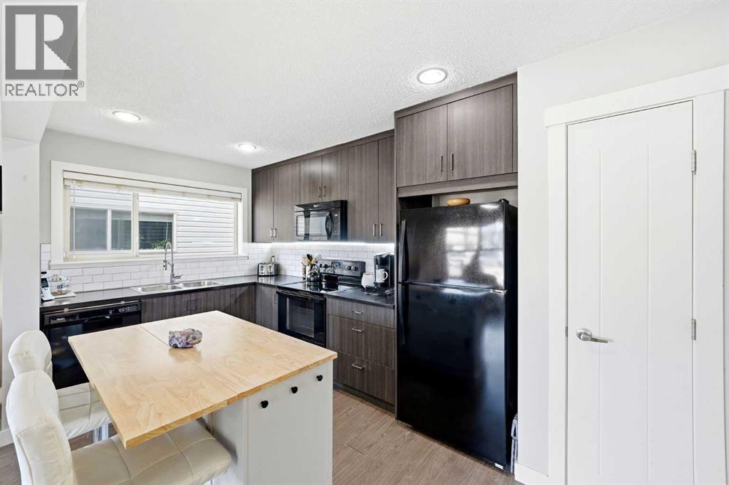 604, 50 Belgian Lane, Cochrane, Alberta  T4C 0Y5 - Photo 11 - A2304089