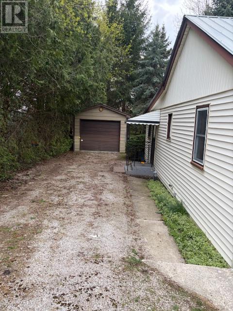 146 Whiting Street, Ingersoll, Ontario  N5C 3B3 - Photo 3 - X12758322