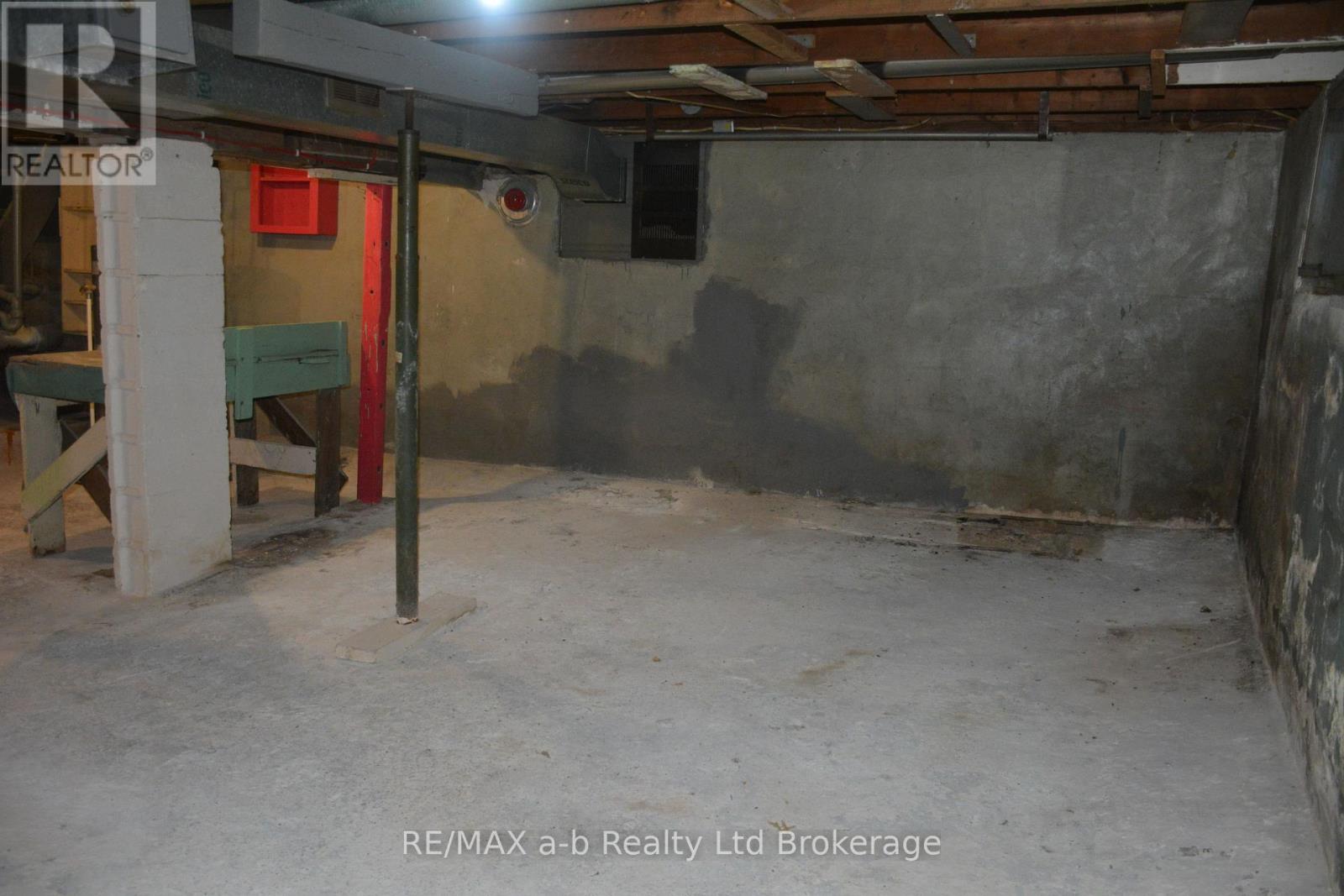 146 Whiting Street, Ingersoll, Ontario  N5C 3B3 - Photo 24 - X12768778