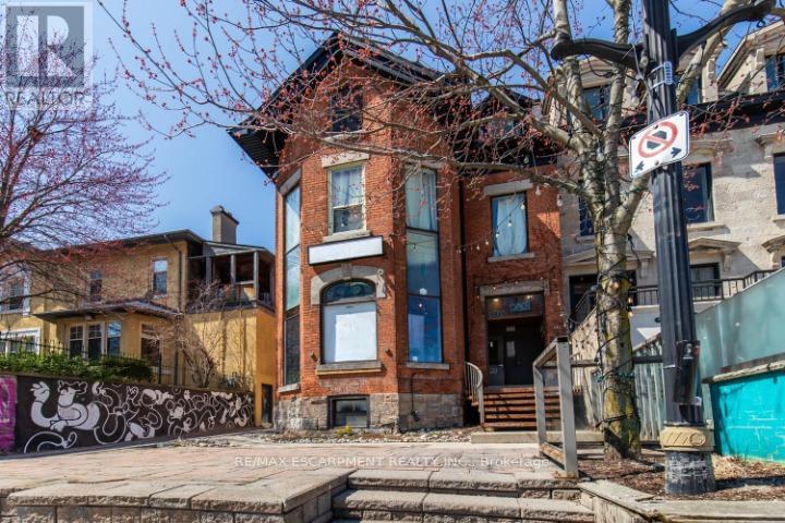 38 Hess Street S, Hamilton, Ontario  L8P 3N1 - Photo 3 - X13044404