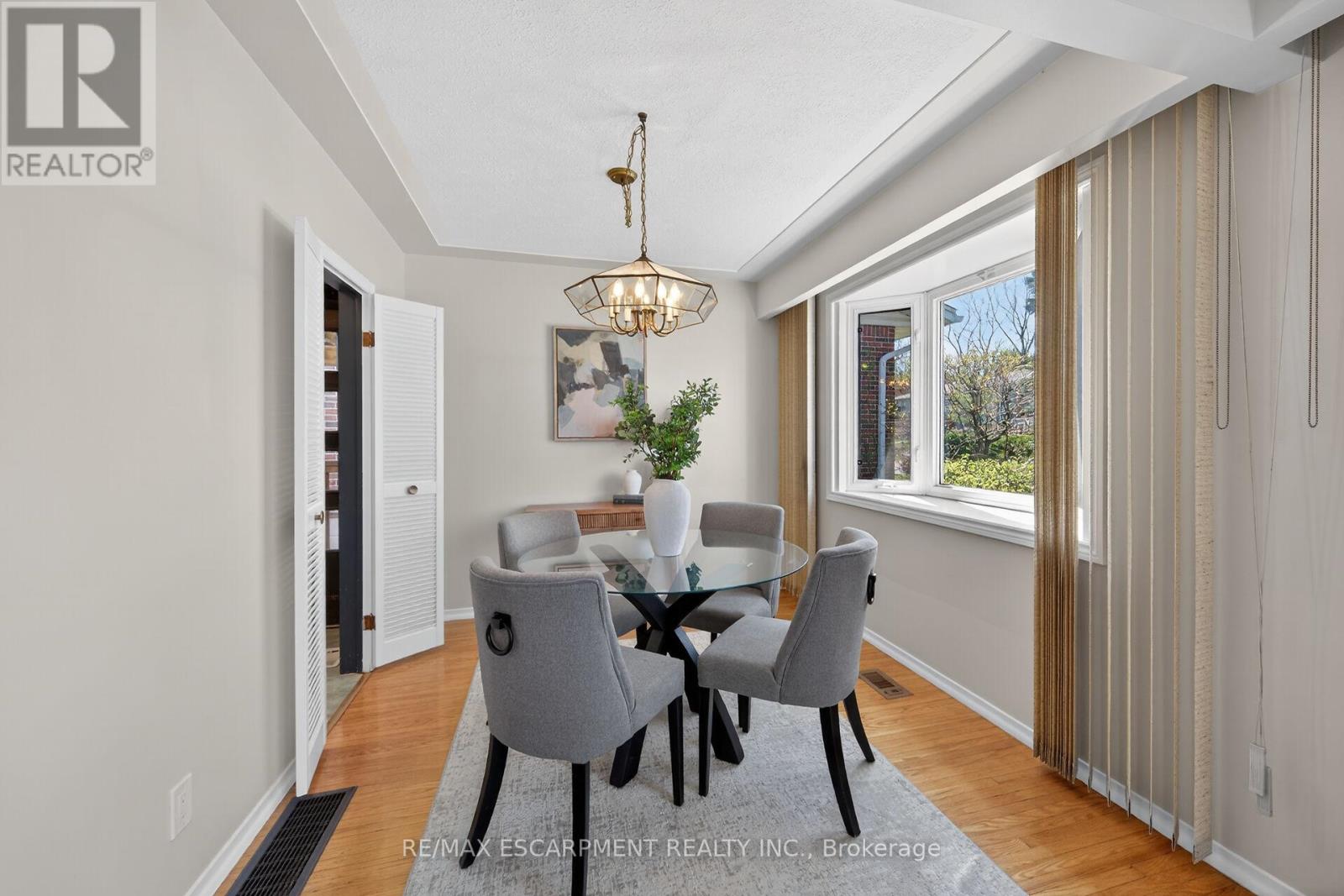 42 Holbrook Road, Hamilton, Ontario  L9C 2H2 - Photo 12 - X13044446