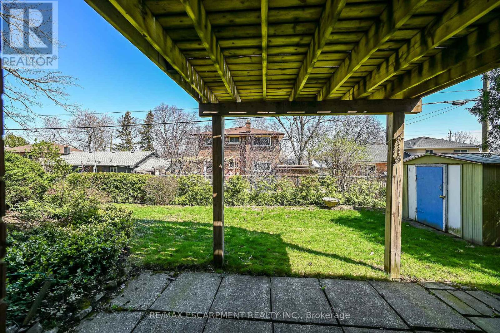 42 Holbrook Road, Hamilton, Ontario  L9C 2H2 - Photo 4 - X13044446