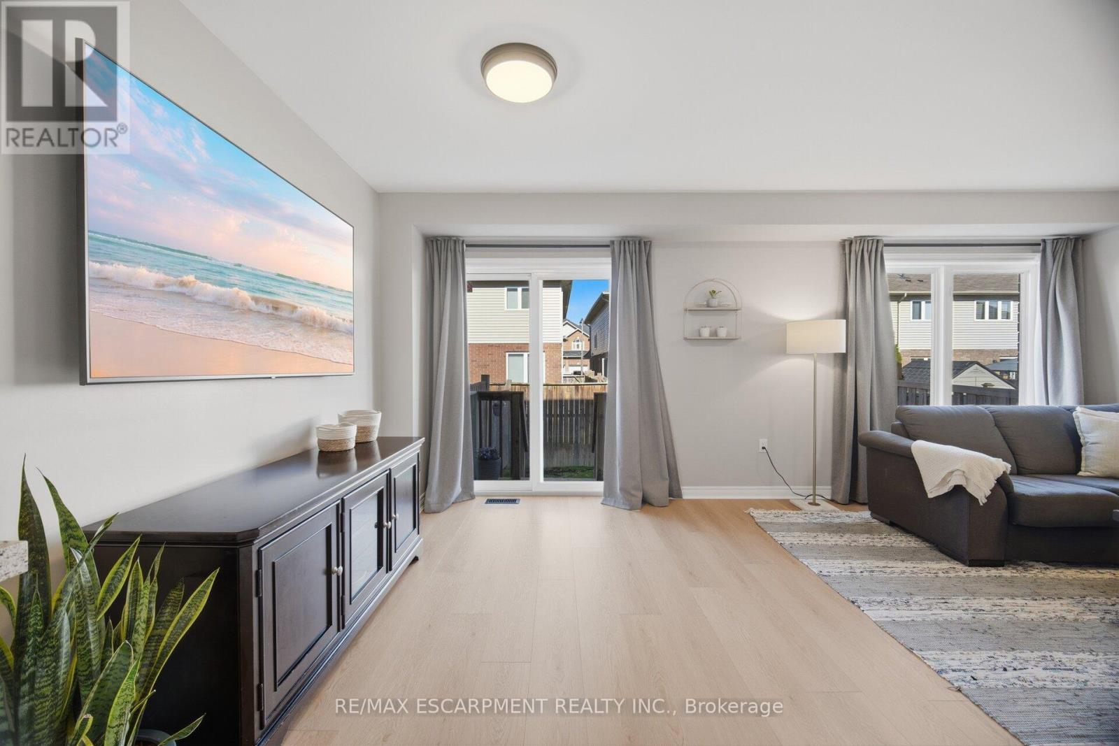 92 Celestial Crescent, Hamilton, Ontario  L0R 1P0 - Photo 11 - X13044456