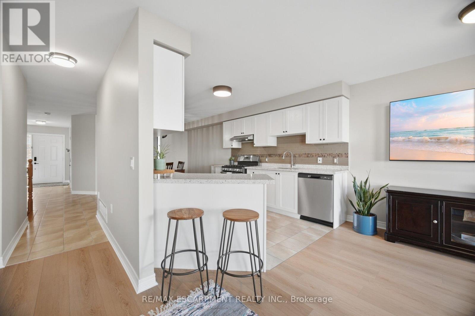 92 Celestial Crescent, Hamilton, Ontario  L0R 1P0 - Photo 15 - X13044456