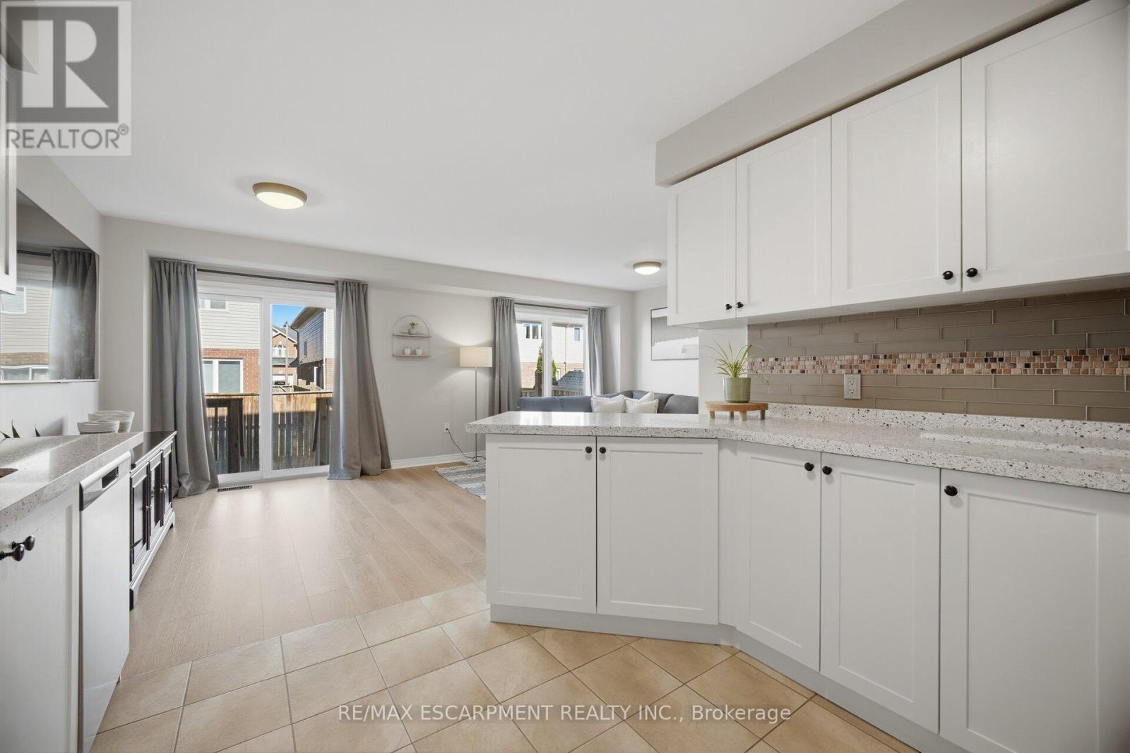 92 Celestial Crescent, Hamilton, Ontario  L0R 1P0 - Photo 17 - X13044456