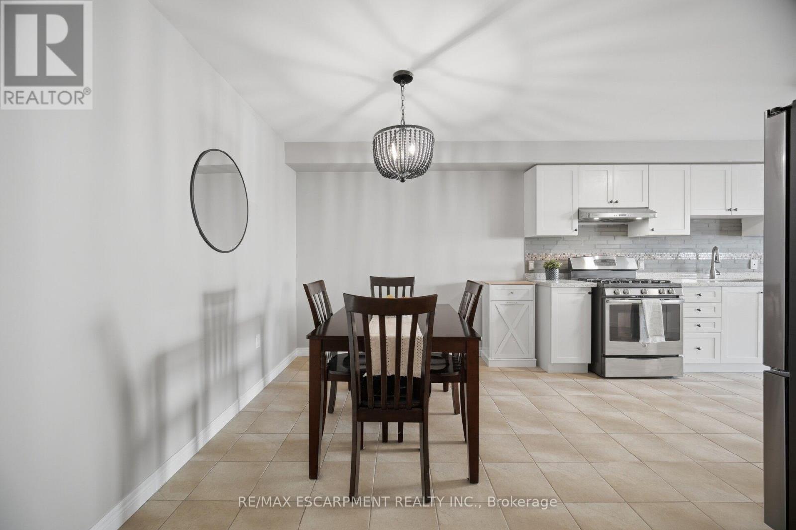 92 Celestial Crescent, Hamilton, Ontario  L0R 1P0 - Photo 19 - X13044456