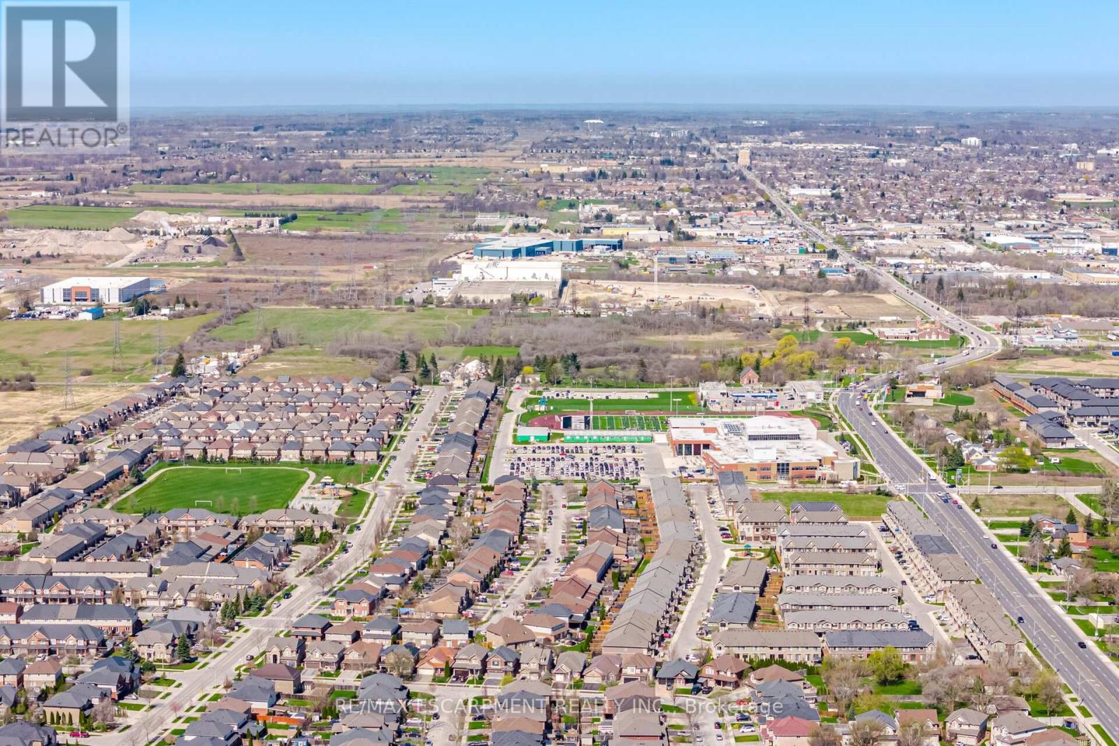 92 Celestial Crescent, Hamilton, Ontario  L0R 1P0 - Photo 48 - X13044456