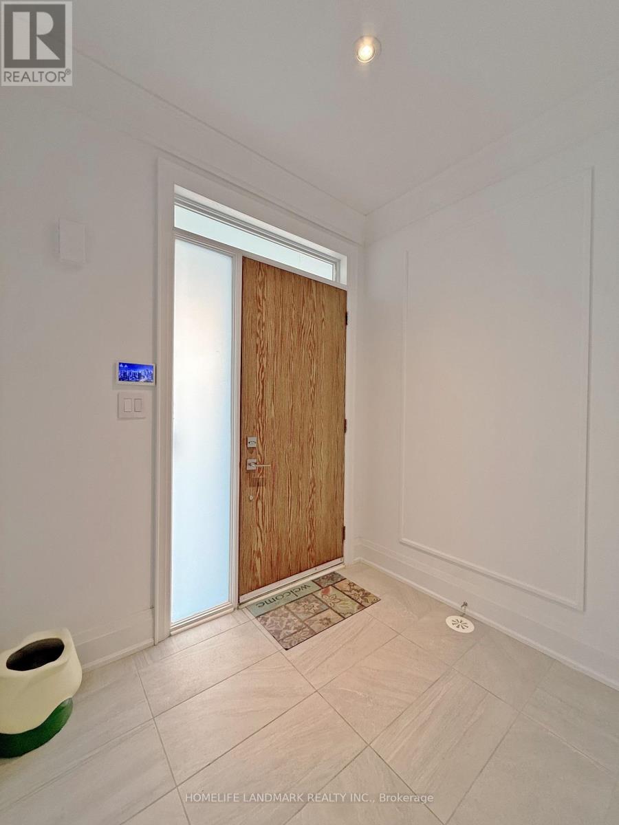 45 Gandhi Lane, Markham, Ontario  L3T 0G4 - Photo 3 - N12932756