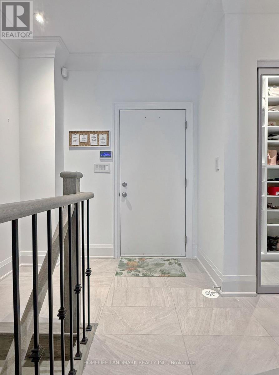 45 Gandhi Lane, Markham, Ontario  L3T 0G4 - Photo 5 - N12932756