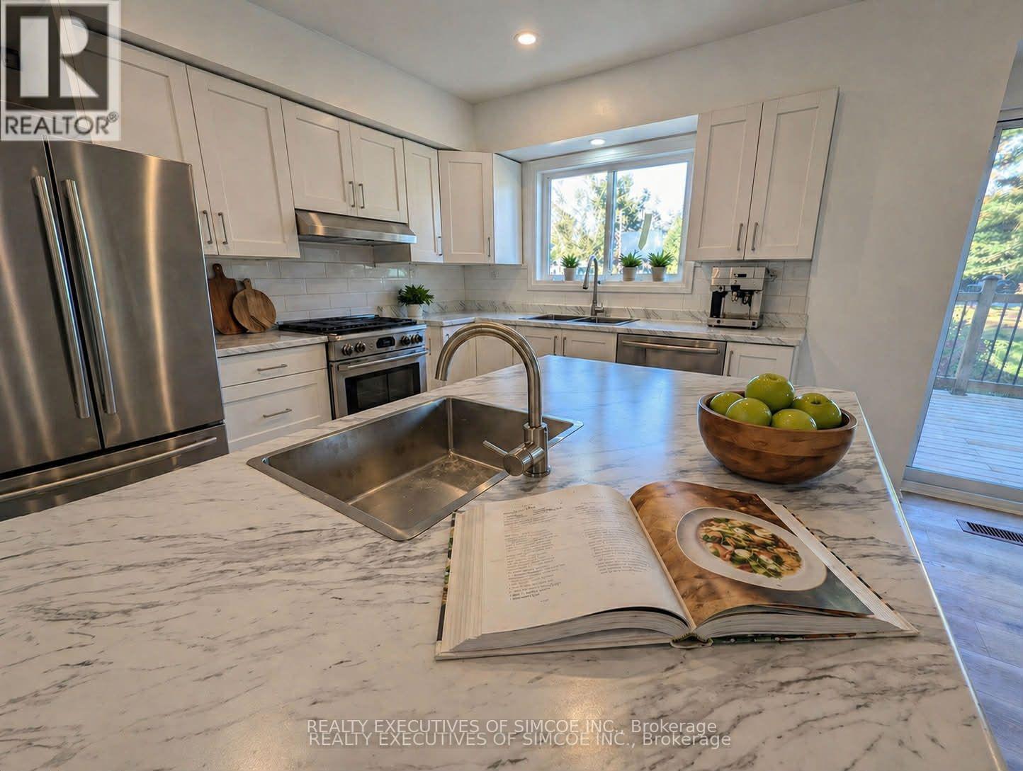 3464 Bayou Road, Severn, Ontario  L3V 0V8 - Photo 5 - S12470855