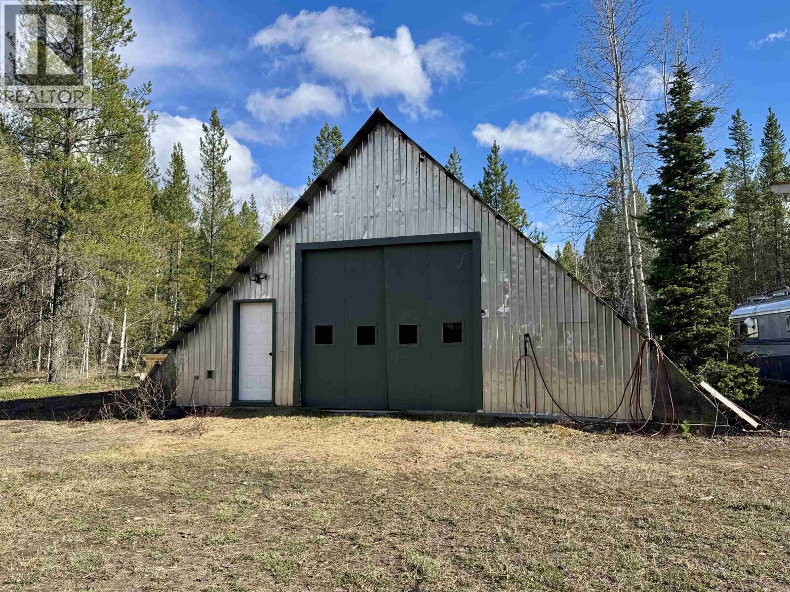 225 13th Avenue, Valemount, British Columbia  V0E 2Z0 - Photo 5 - R3115750