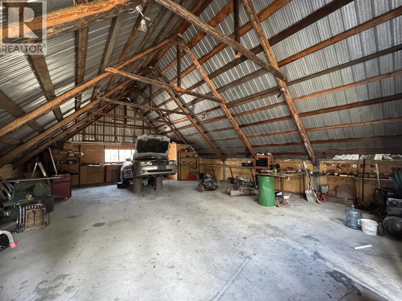 225 13th Avenue, Valemount, British Columbia  V0E 2Z0 - Photo 8 - R3115750