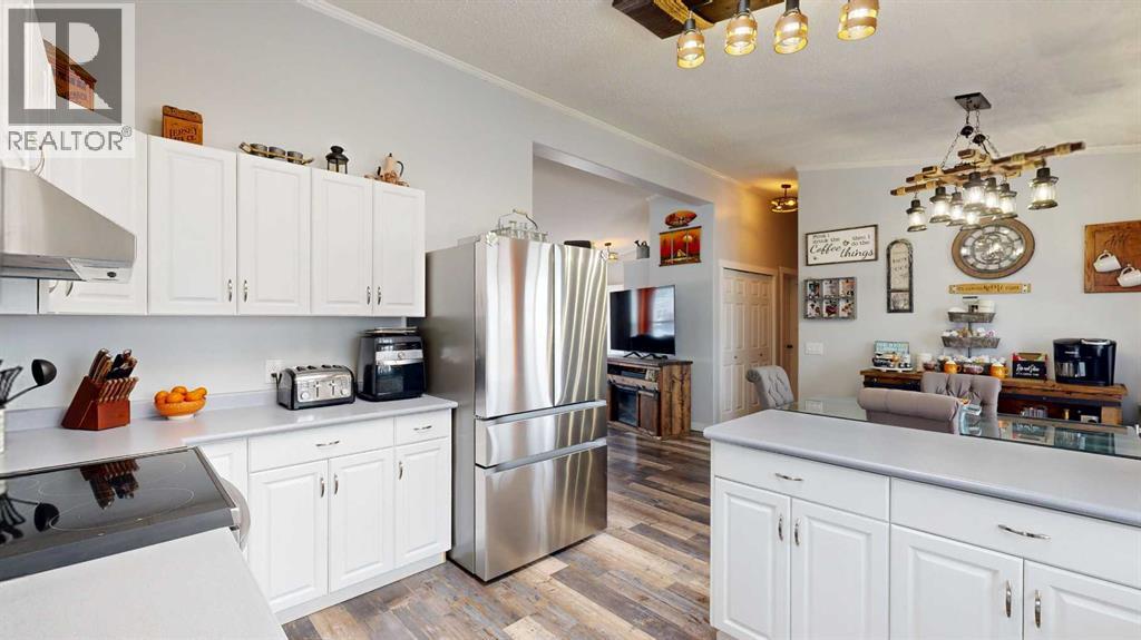 18 Jackson Place, Whitecourt, Alberta  T7S 1T7 - Photo 9 - A2294461