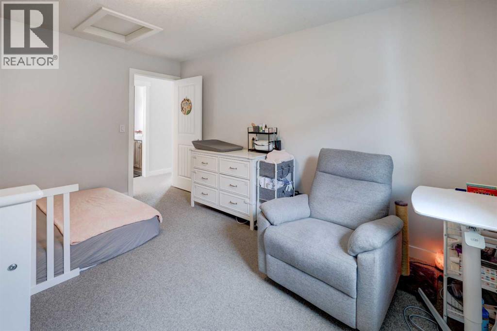 546 Sherwood Boulevard NW, Calgary, Alberta  T3R 0R7 - Photo 29 - A2295395