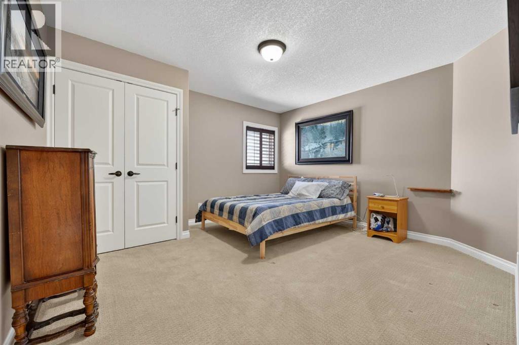 14 Cameron Close, Okotoks, Alberta  T1S 2E8 - Photo 28 - A2302565