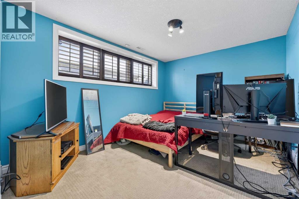 14 Cameron Close, Okotoks, Alberta  T1S 2E8 - Photo 38 - A2302565