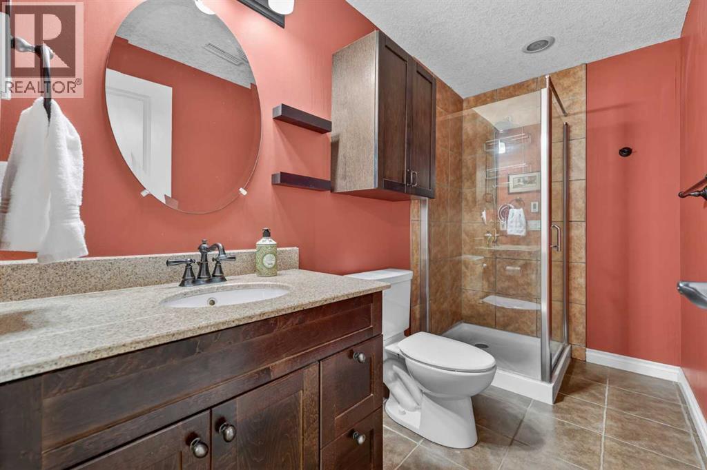 14 Cameron Close, Okotoks, Alberta  T1S 2E8 - Photo 37 - A2302565