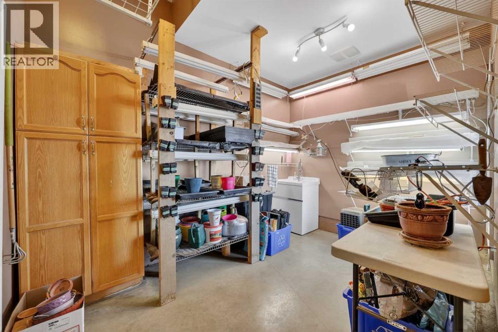 14 Cameron Close, Okotoks, Alberta  T1S 2E8 - Photo 44 - A2302565