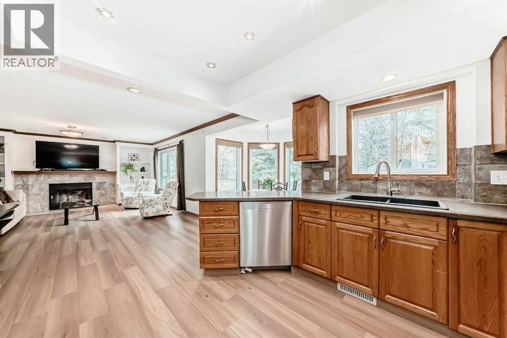 5 Woodmark Place SW, Calgary, Alberta  T2W 6A2 - Photo 13 - A2304368