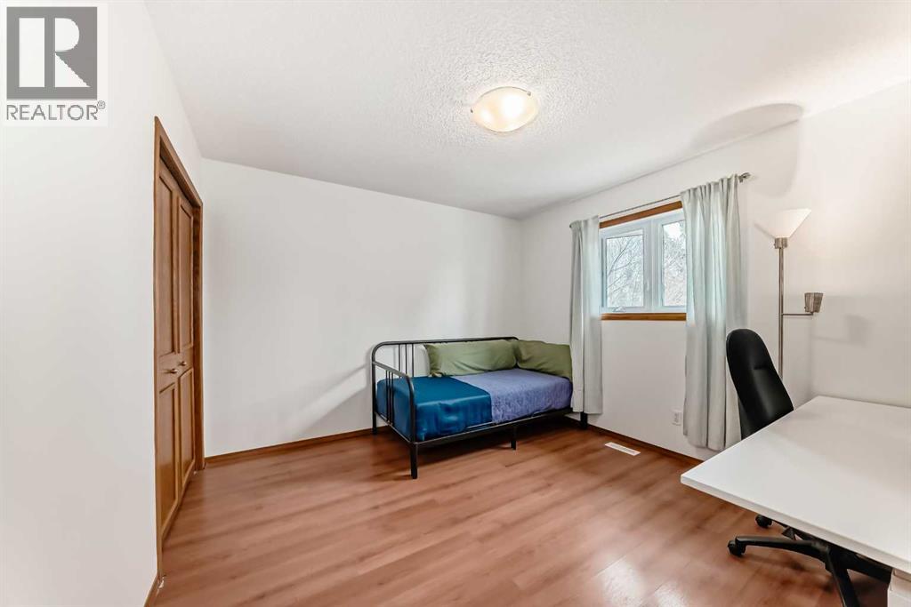 5 Woodmark Place SW, Calgary, Alberta  T2W 6A2 - Photo 38 - A2304368